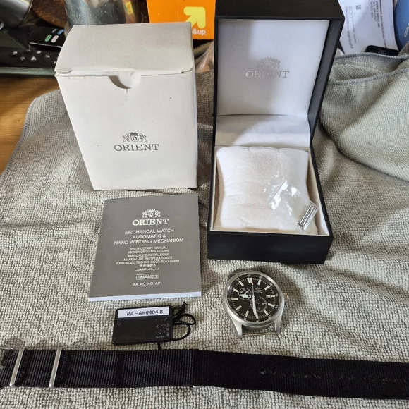 Orient Defender II Automatic Watch, Black Dial, Satin Silver Case, Nato Strap - Picture 3 of 10